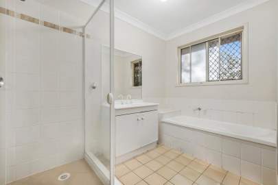 Immaculate Corner Block Home is waiting for you. Apply Online Rentals